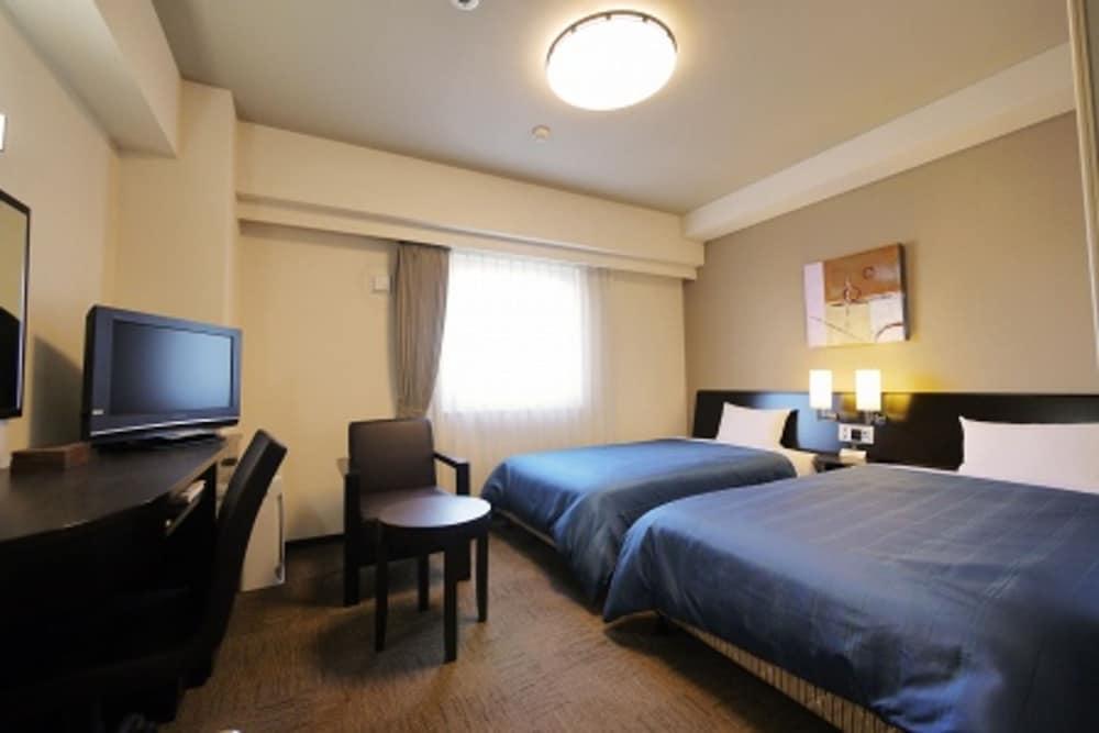 Hotel Route-Inn Higashimuroran Ekimae Экстерьер фото